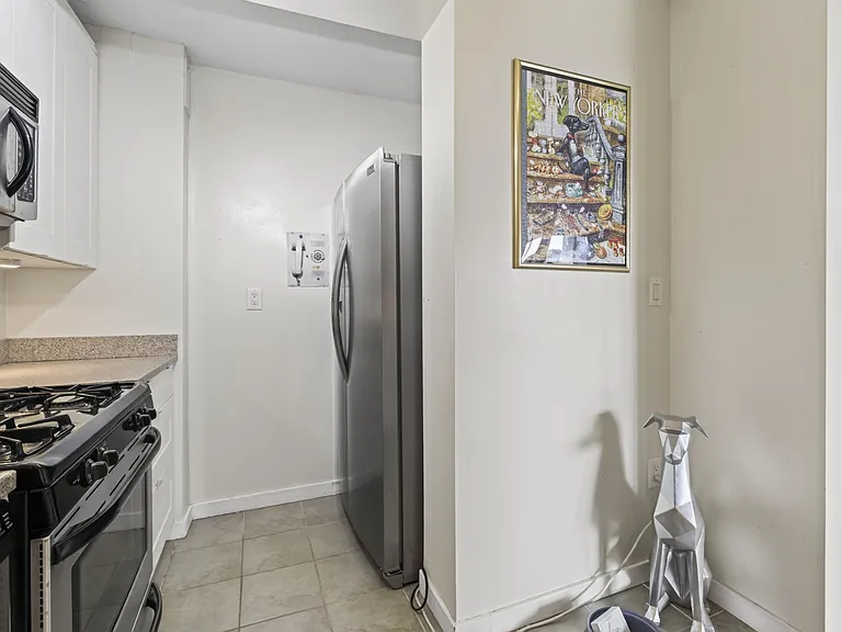 1245 4th St SW #E602 — Photo 11