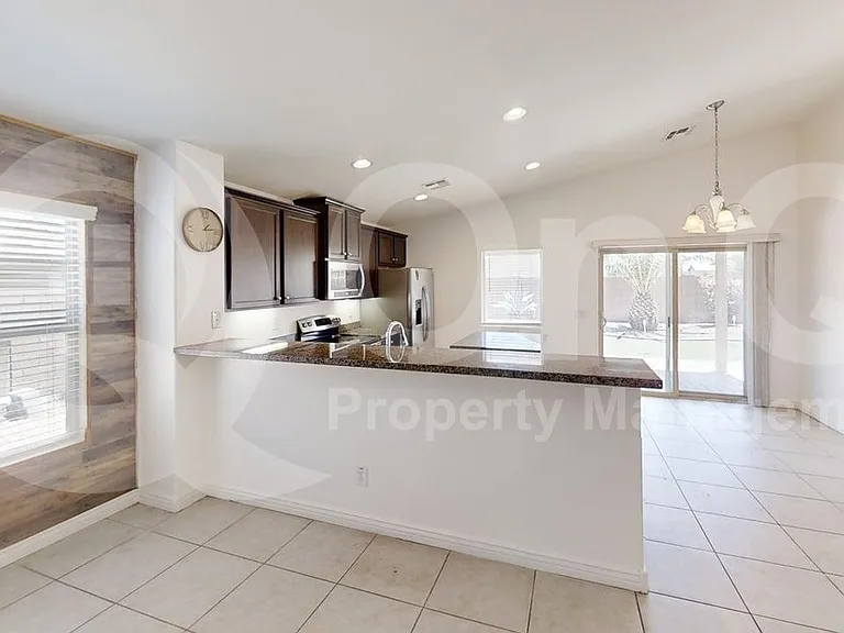18631 W Superior Ave — Photo 3