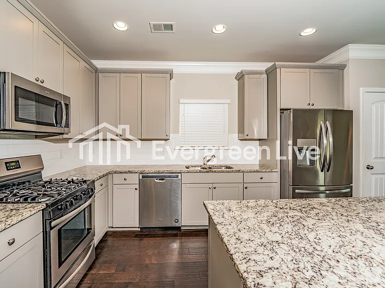 4140 Overlook Cir — Photo 7
