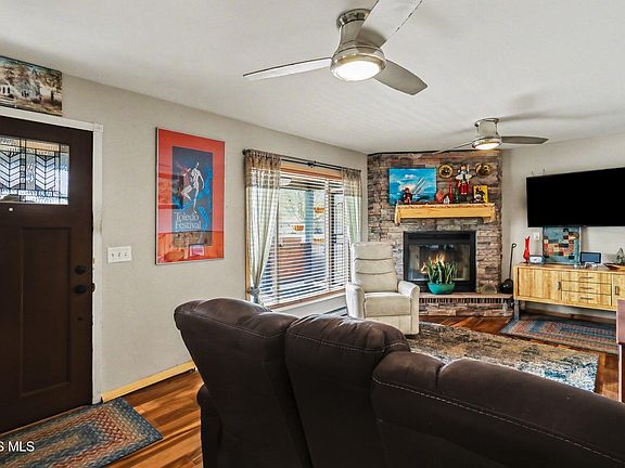 3rd image of 28899 Hille Dr