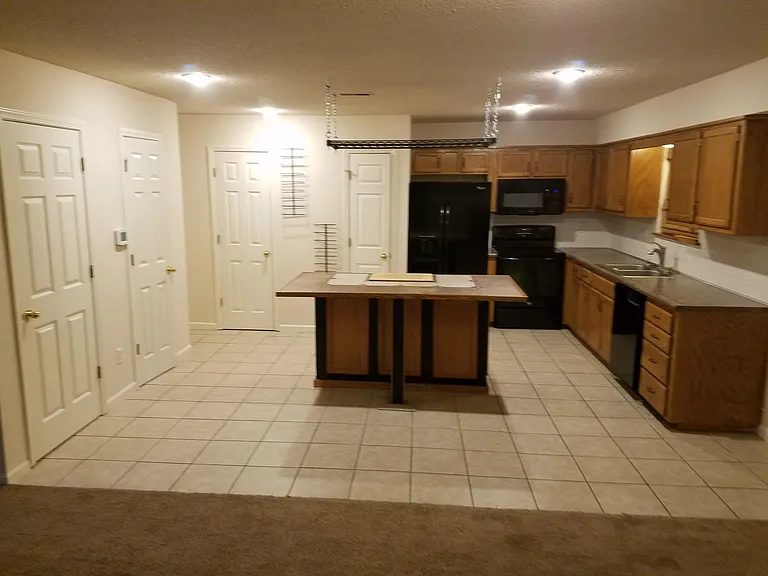 1863 Kingbird Ct — Photo 9