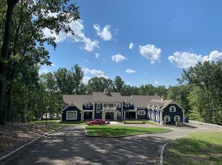 105 Rippling Brook Way, Bernardsville, NJ 07924