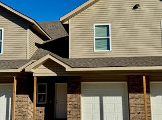 2807 W Mockingbird Ln, Rogers, AR 72756