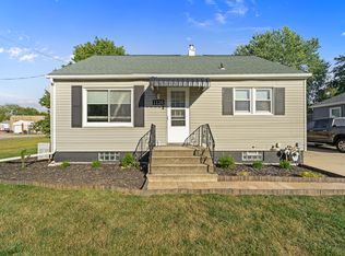 1126 Sanger St, Ottawa, IL 61350