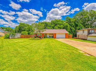 615 Highland Dr, Noble, OK 73068