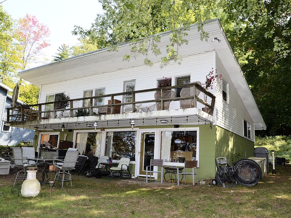 2nd image of 184 Shady Bay Ln