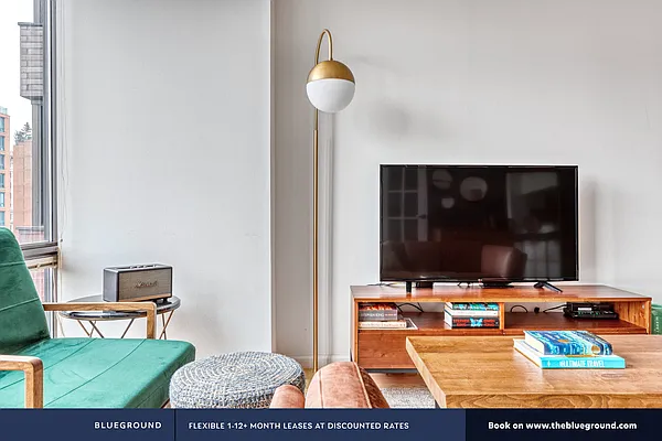 Rented by The Blueground | media 43