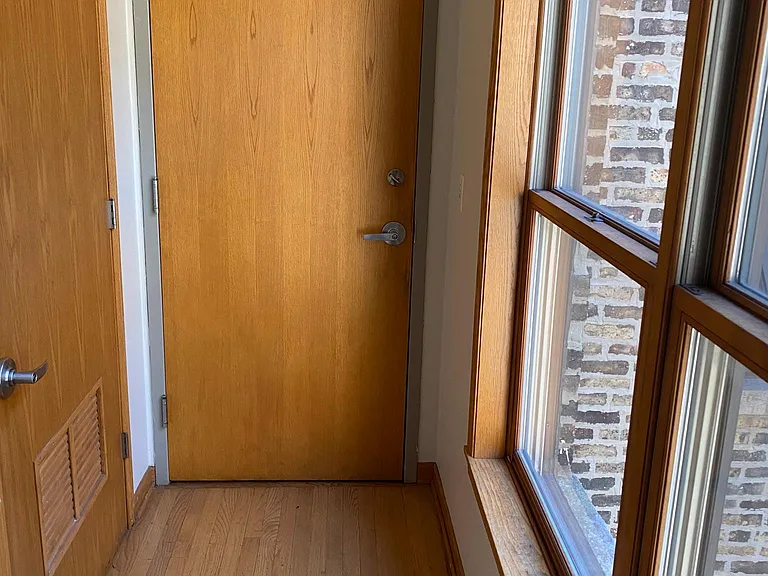 1164 W Grand Ave #4R — Photo 14