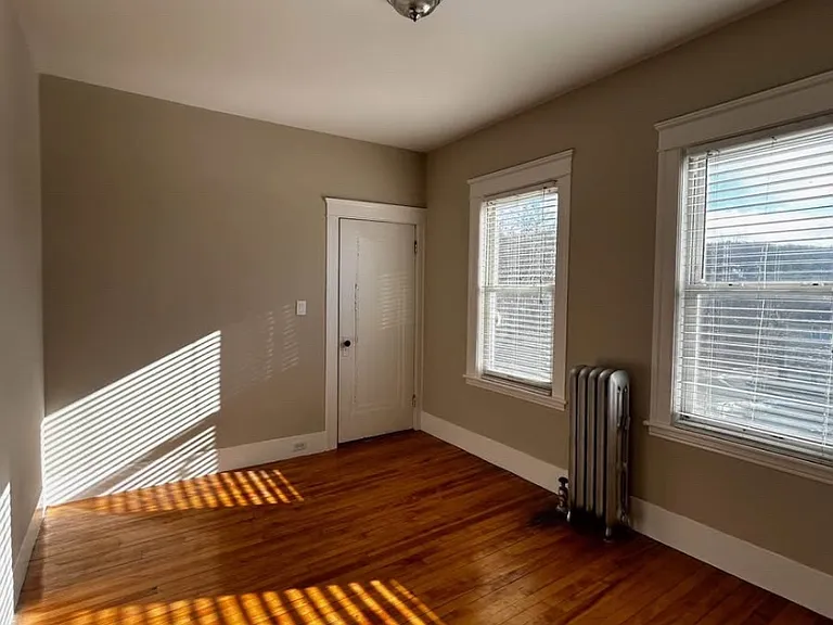 39 Woodford St #3 — Photo 8
