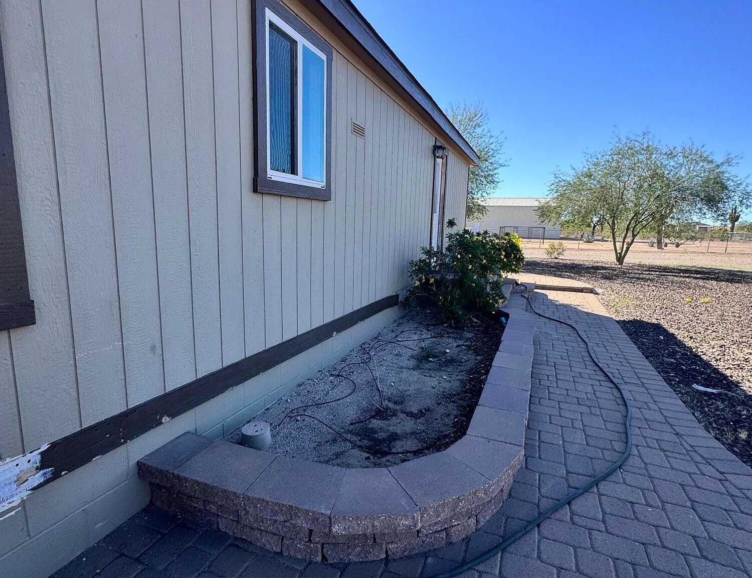 3 bed, 2.0 bath, 1466 sqft, $2,000 — Photo 3