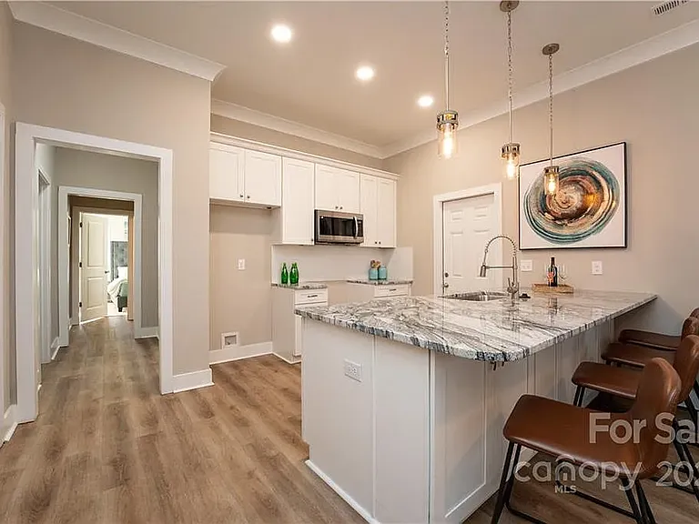 301 S Cloudman St — Photo 13