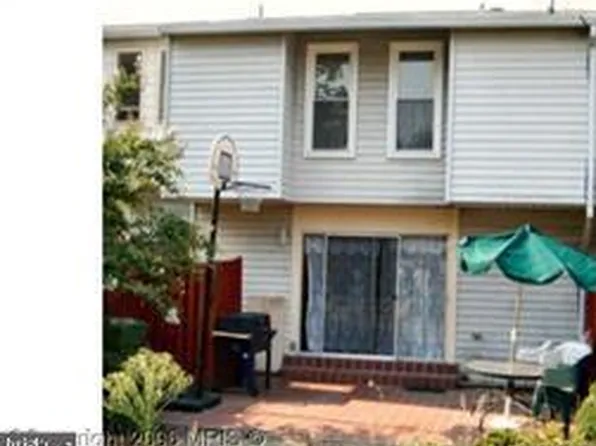 11158 Oak Leaf Dr #106, Silver Spring, MD 20901