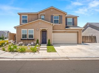 4225 N Sandrini Ave, Fresno, CA 93723