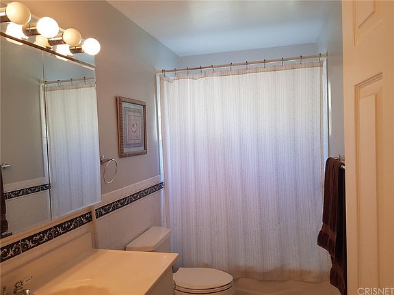 4th image of 6714 Gross Ave