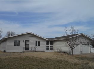 602 W Lindsborg St, Lindsborg, KS 67456