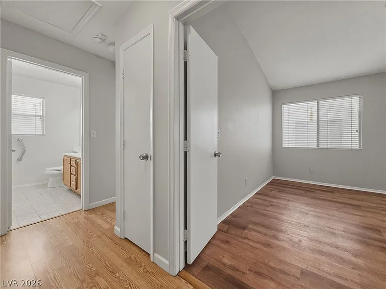 1037 Blue Lantern Dr — Photo 33