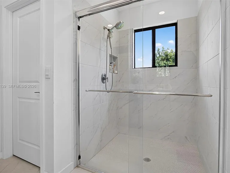 6015 Cranberry Ct — Photo 35