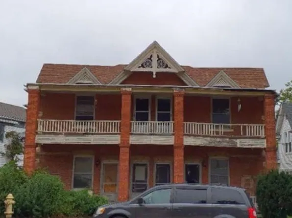 428-434 W Exchange St, Freeport, IL 61032