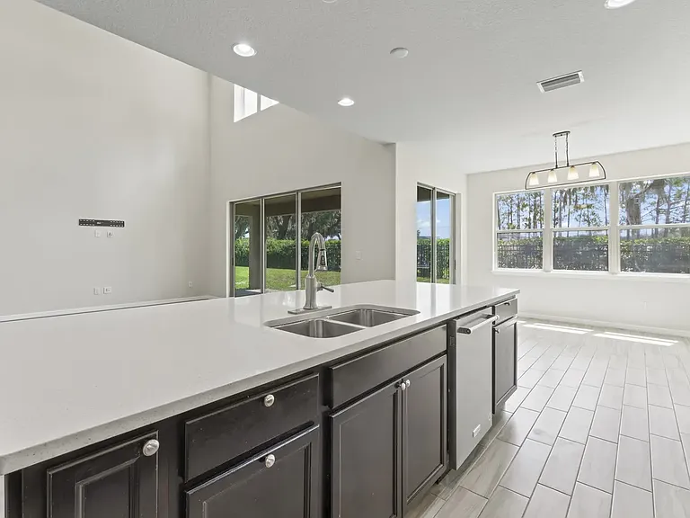10408 Scarlet Chase Dr — Photo 6