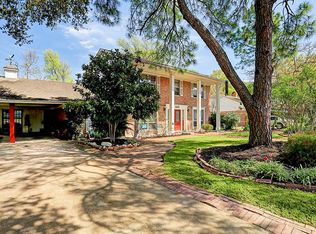 8023 Glenloch Dr, Houston, TX 77061