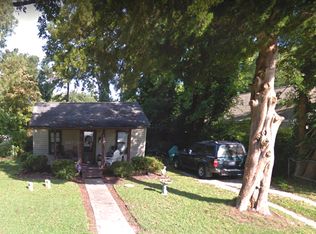 611 S Shore Dr, Jacksonville, NC 28540