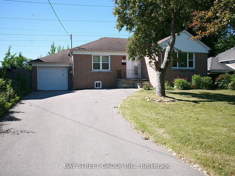 31 Kenton Dr — Photo 7