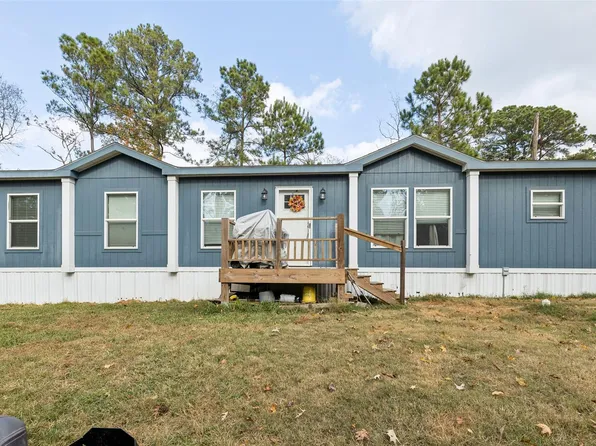 146 Marina Dr, Trinity, TX 75862