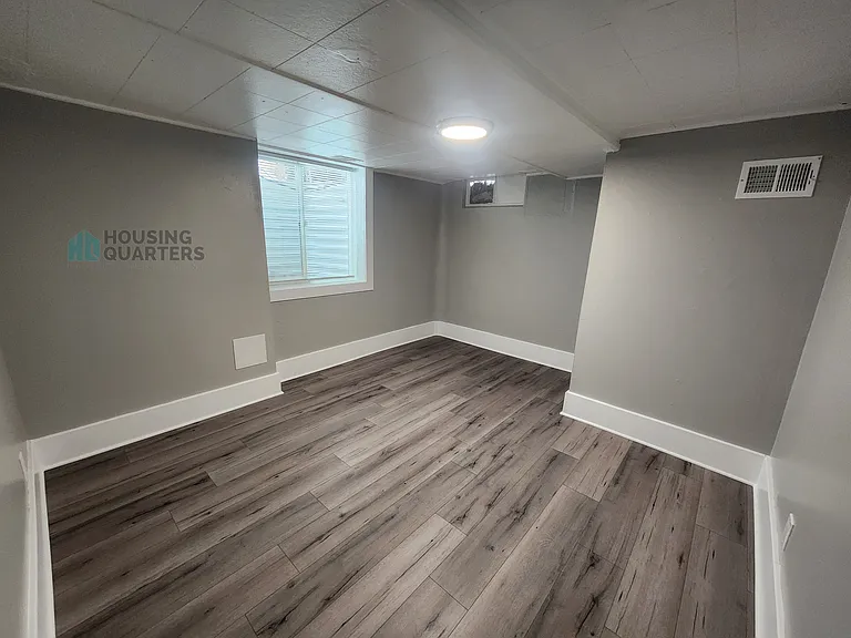 326 W Shannon Ave — Photo 4