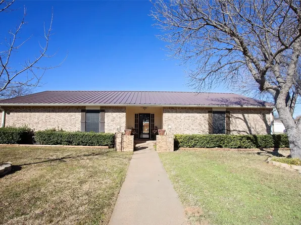1420 Green St, Graham, TX 76450