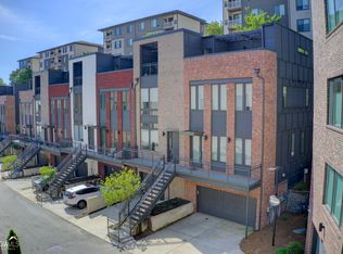 1307 Chelsea Cir NW, Atlanta, GA 30318
