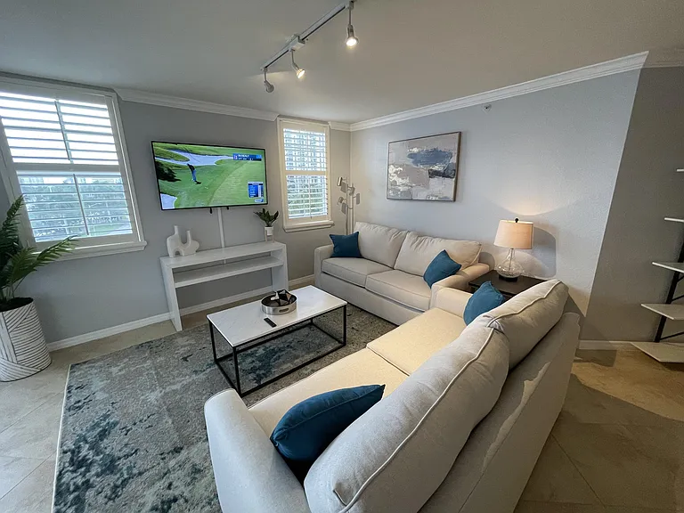 1801 N Flagler Dr #502 — Photo 6