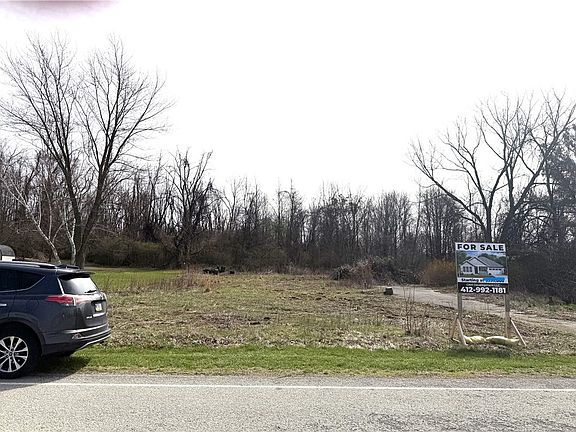 3rd image of 632 Charles Houck Rd