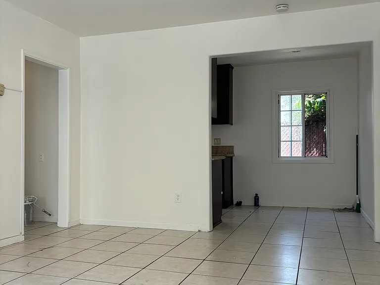922 N Cedar St #1 — Photo 4
