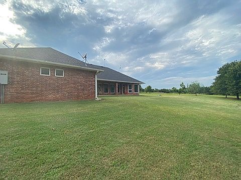 5th image of 18495 Angel Ln