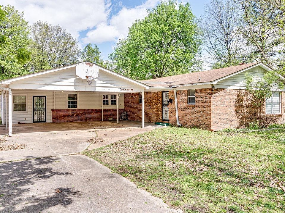 1st image of 716 W Pecan St