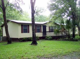 512 Roys Rd NW, Steinhatchee, FL 32359