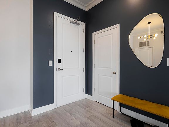 2nd image of 601 Main St APT 517