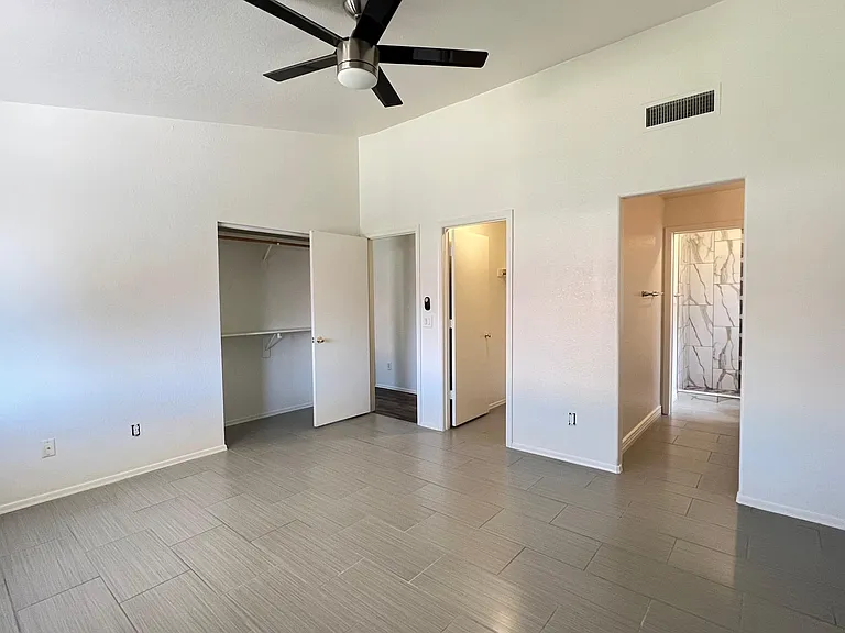 8635 W Roanoke Ave — Photo 5