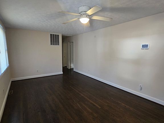 3rd image of 147 Winthrop Dr
