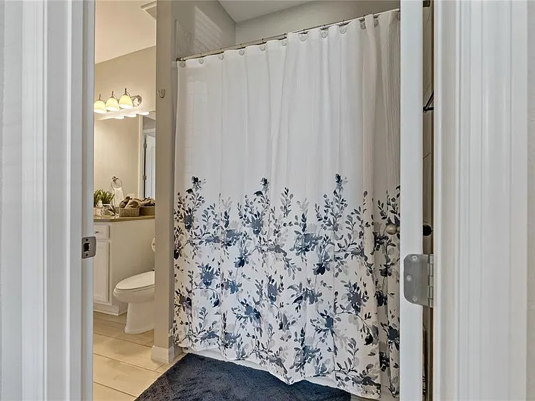 4604 Tobermory Way — Photo 34