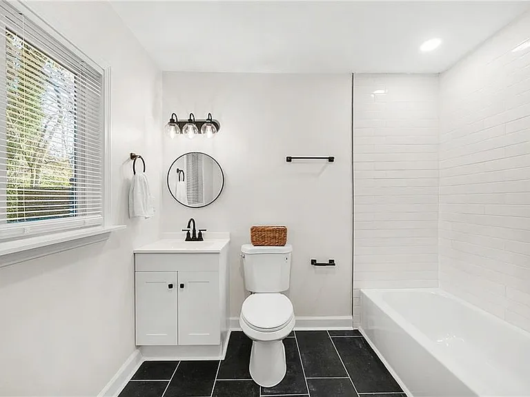 578 Alfred Rd NW — Photo 15