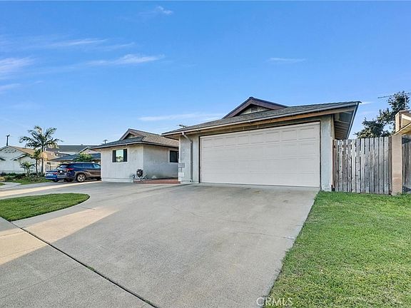 3rd image of 14331 Riata St