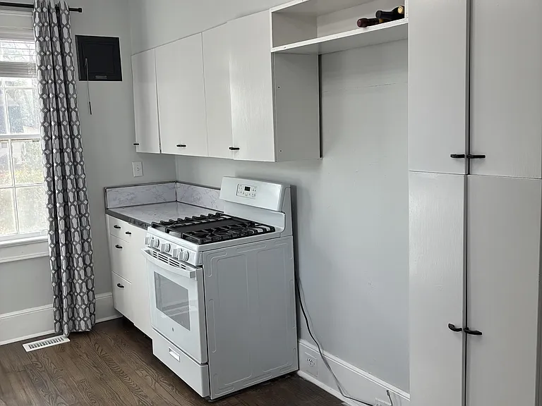 3348 N Pitt St — Photo 15