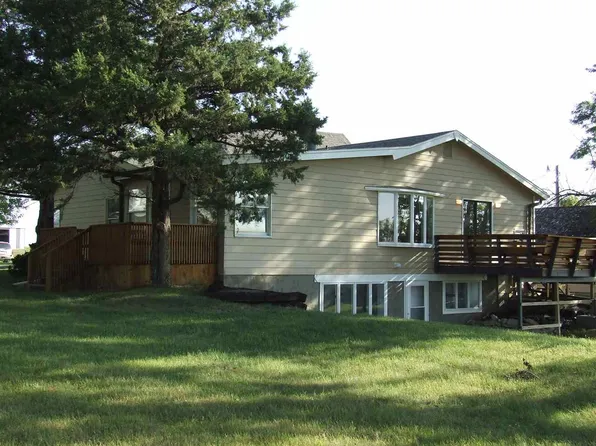 63927 721st Rd, Auburn, NE 68305
