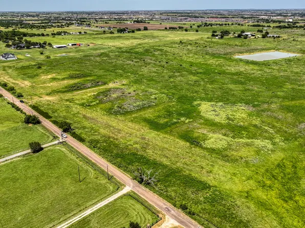 104 County Road 1232, Godley, TX 76044