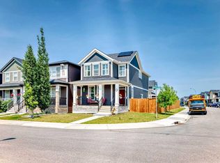 144 S Evanscrest Park NW, Calgary, AB T3P 1J2