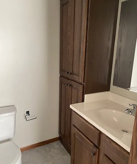 421 S Tulip St — Photo 7