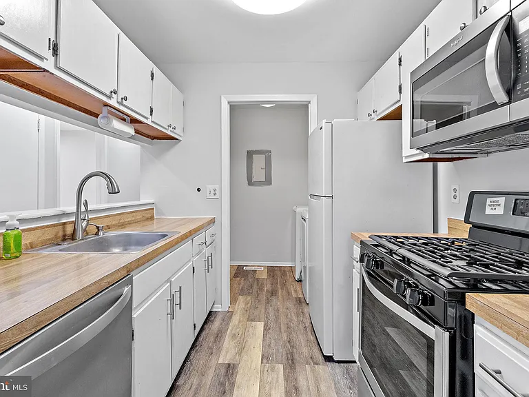 1505 Woodhollow Dr — Photo 6