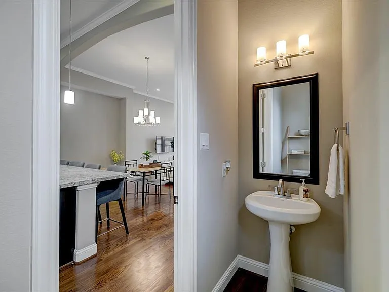6125 Stillman St — Photo 9