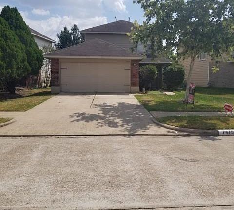 3rd image of 7419 Village Lake Dr